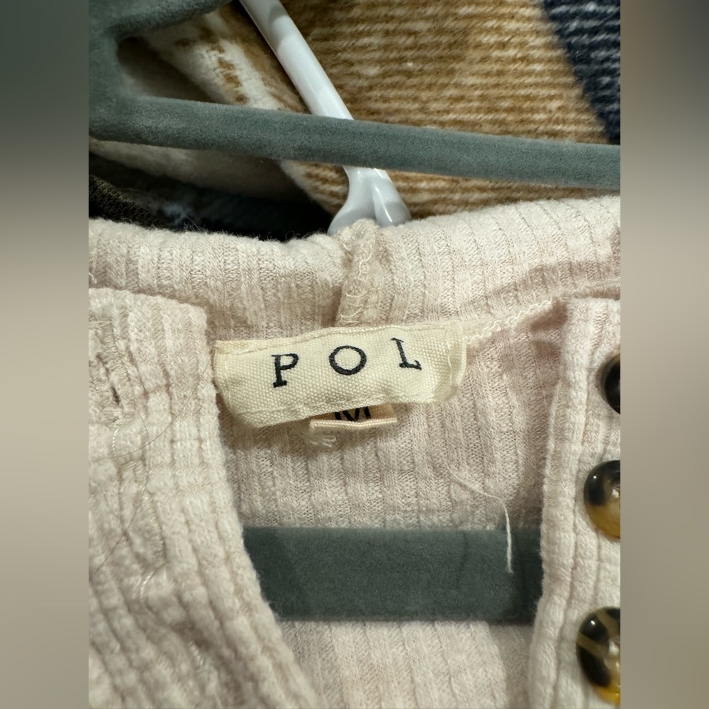 POL sweater - Picture 3 of 3